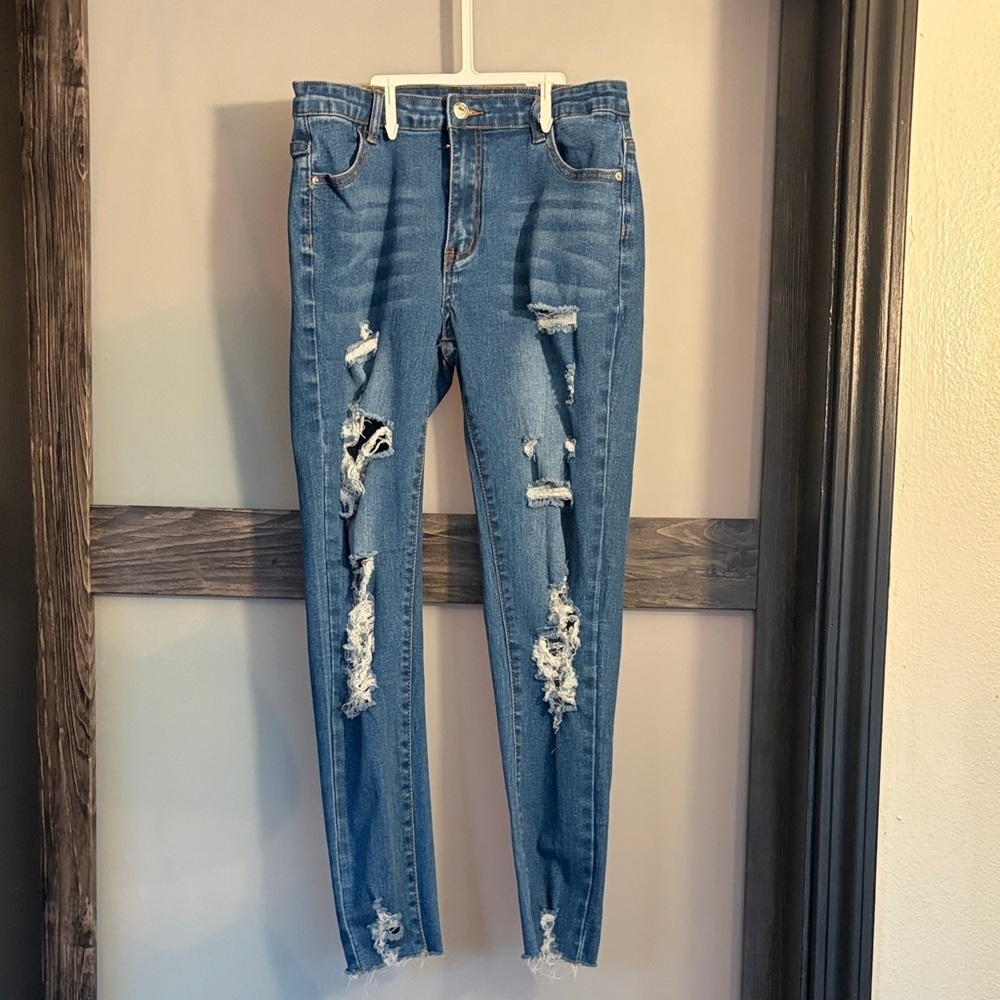 Shein Blue Jeans Women's Medium 6 Distressed